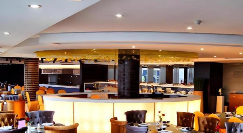 Fortune Hotel Лунян Екстериор снимка